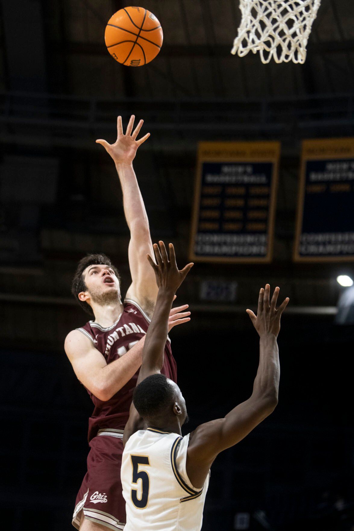 Brawl of the Wild basketball 40.JPG